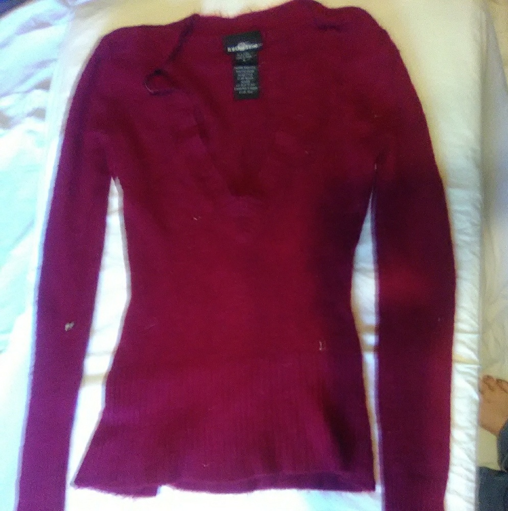 It's Our Time Women's Deep V Thin Sweater